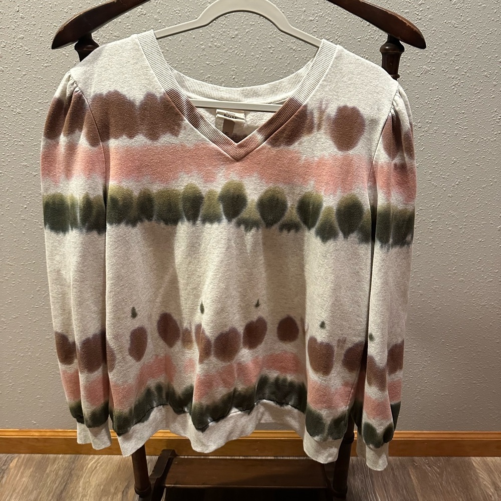 Knox Rose Pink and White V-Neck Sweater